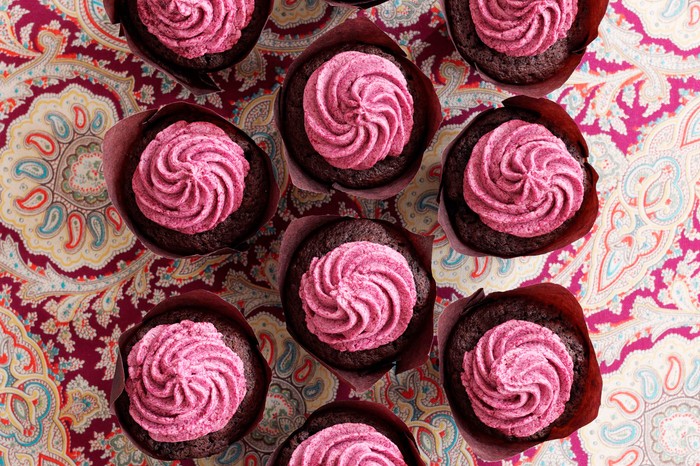 Blackberry Chocolate Cupcakes with Blackberry Buttercream Blackberry Chocolate Cupcakes with Blackberry Buttercream