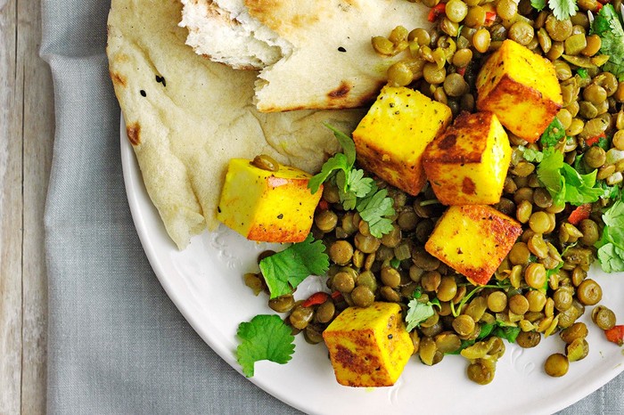 Spiced Paneer Recipe with Chilli Green Lentils Spiced Paneer Recipe with Chilli Green Lentils