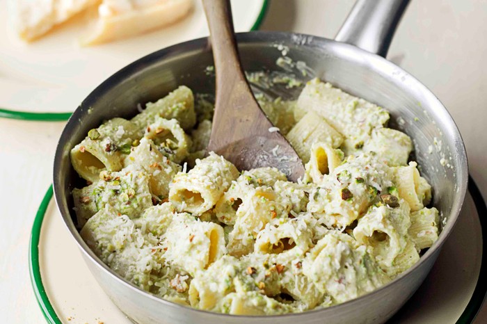 Salsa Di Pistacchi Recipe (Pasta Recipe with Pistachio Sauce) Salsa Di Pistacchi Recipe (Pasta Recipe with Pistachio Sauce)