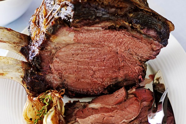 Easy roast beef Sliced roast beef on a plate