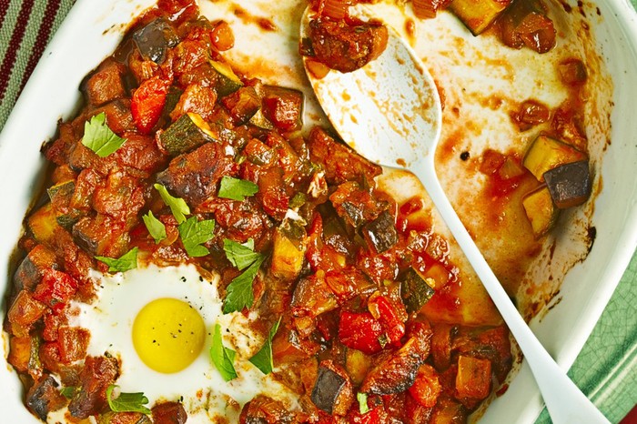 Baked eggs with ratatouille and chorizo Baked eggs with ratatouille and chorizo