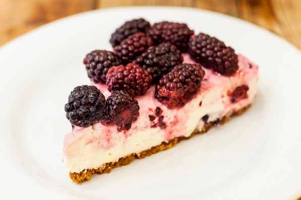 No Bake Blackberry Cheesecake Recipe with Poached Blackberries No Bake Blackberry Cheesecake Recipe with Poached Blackberries