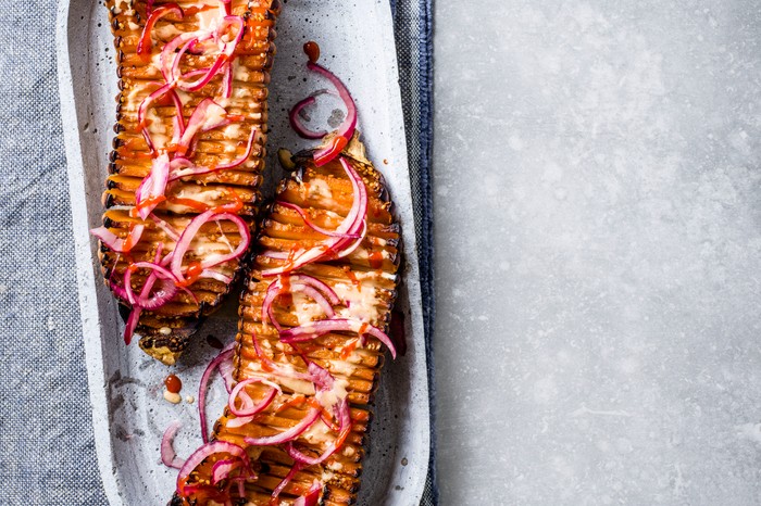 Roasted Butternut Squash Recipe with Sriracha Sauce Roasted Butternut Squash Recipe with Sriracha Sauce