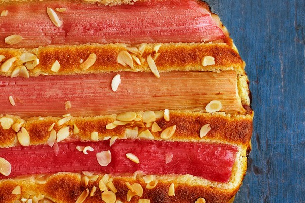 Bakewell Tart Recipe with Rhubarb Bakewell Tart Recipe with Rhubarb