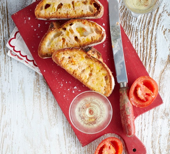 Pan Con Tomate (Catalan Tomato Bread)