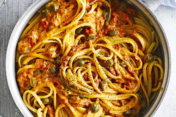 Linguine Recipe with Tomato, Rosemary and Caper Sauce Linguine Recipe with Tomato, Rosemary and Caper Sauce