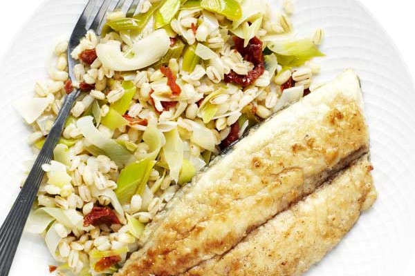 Sea bream with barley and leeks Sea bream with barley and leeks