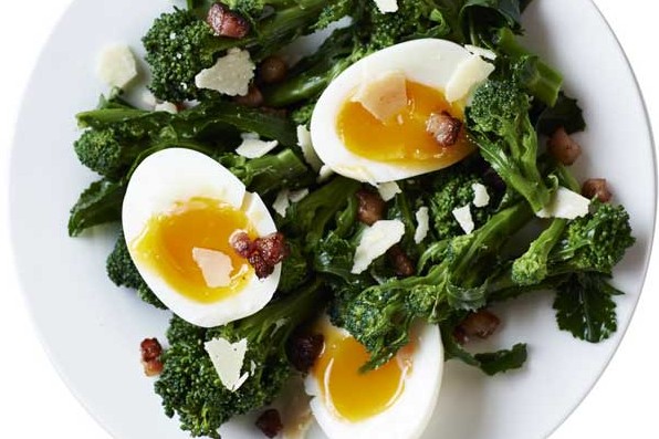 Purple sprouting broccoli with pancetta and soft-boiled eggs Purple sprouting broccoli with pancetta and soft-boiled eggs