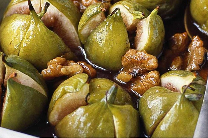 Baked Maple Figs Recipe with Walnuts Baked Maple Figs Recipe with Walnuts