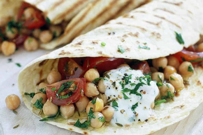 Chickpea Wrap Recipe with Yogurt Dip Chickpea Wrap Recipe with Yogurt Dip