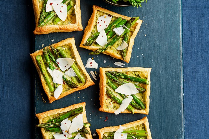 Asparagus and ricotta salata tartlets Board of asparagus and ricotta salata tartlets
