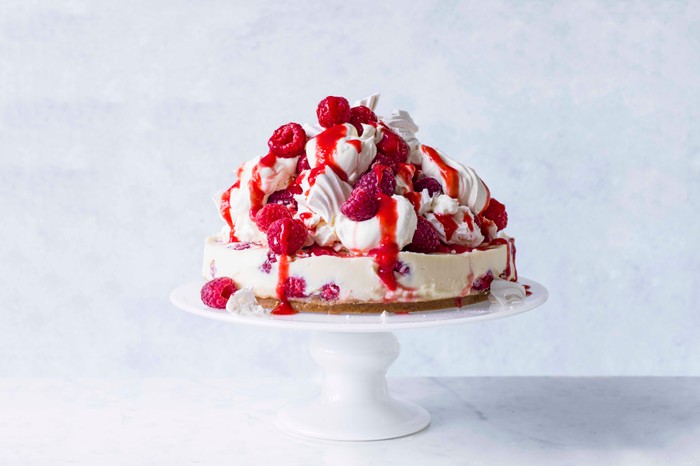 Eton Mess Cheesecake Recipe Eton Mess Cheesecake Recipe