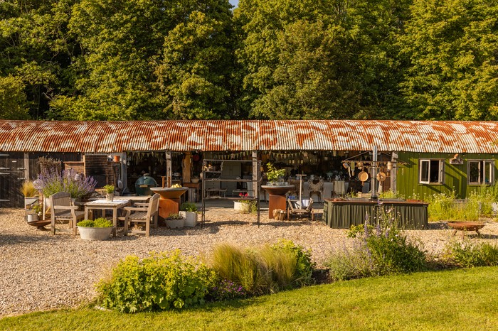 Horrell & Horrell Horrell & Horrell, a micro-dining experience sees the eponymous Horrells, chef Steve and host Jules, welcome 20 people to a communal dinner in an open-fronted barn at their home