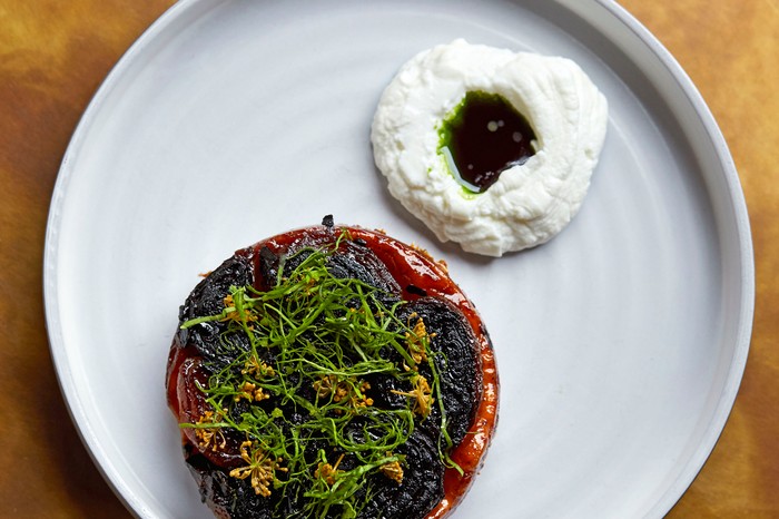 Onion Tarte Tatin Recipe with Beer Onion Tarte Tatin Recipe with Beer