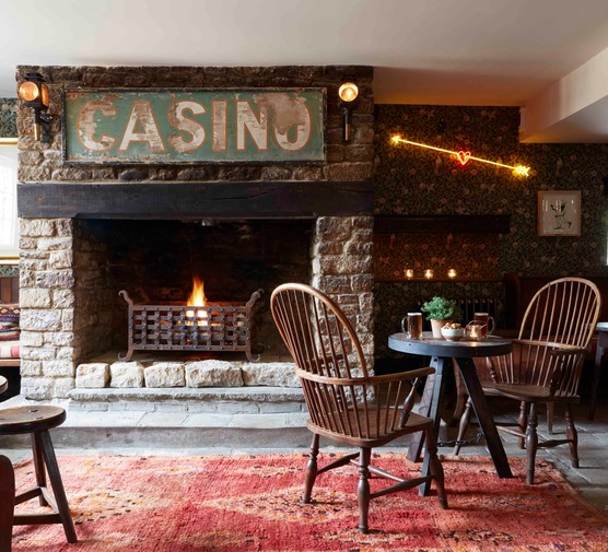 Mr Hanbury's Masons Arms Artist Residence Oxfordshire Mr Hanbury's Masons Arms Artist Residence Oxfordshire