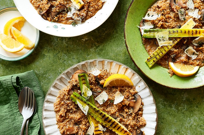 Healthy risotto recipe A quinoa risotto topped with charred leeks