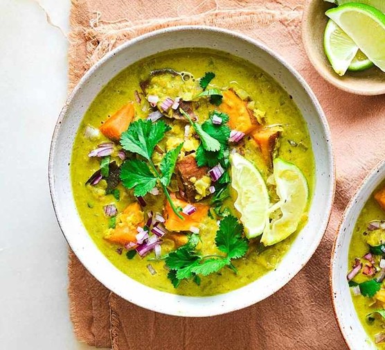 20 foods that give you energy Sweet potato and lentil curry in two bowls