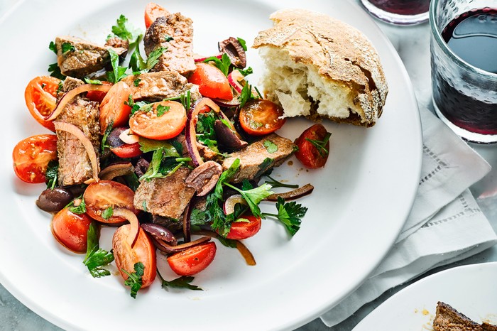 Steak, Tomato and Olive Salad Recipe Steak, Tomato and Olive Salad Recipe