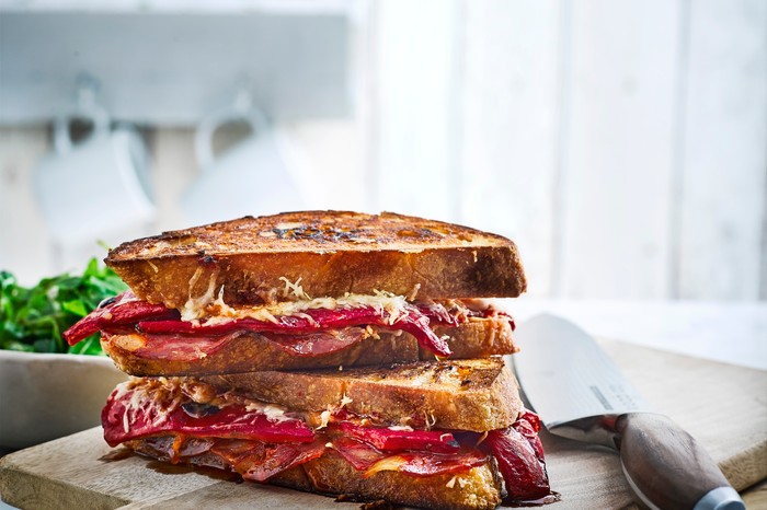 Chorizo, manchego and pepper pan toasties recipe Chorizo, manchego and pepper pan toasties recipe