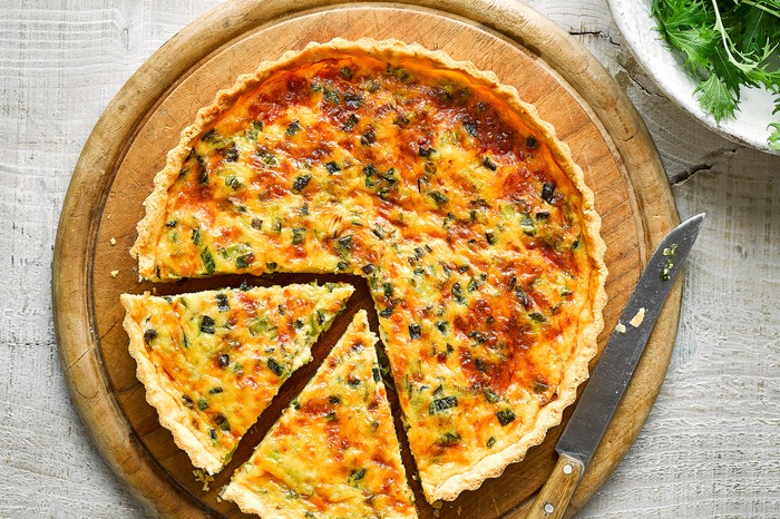 OLI_2020-EasterIssue_Everyday-Cheese+OnionQuiche_02920 OLI_2020-EasterIssue_Everyday-Cheese+OnionQuiche_02920