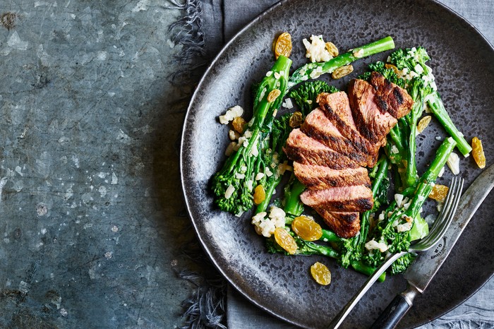 Lamb Leg Steak Recipe with Broccoli, Pine Nut and Shallot Dressing Lamb Leg Steak Recipe with Broccoli, Pine Nut and Shallot Dressing
