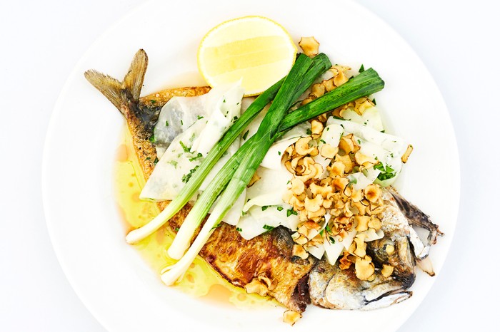 Whole Roast Mackerel Recipe with Leeks, Kohlrabi and Jerusalem Artichokes Whole Roast Mackerel Recipe with Leeks, Kohlrabi and Jerusalem Artichokes